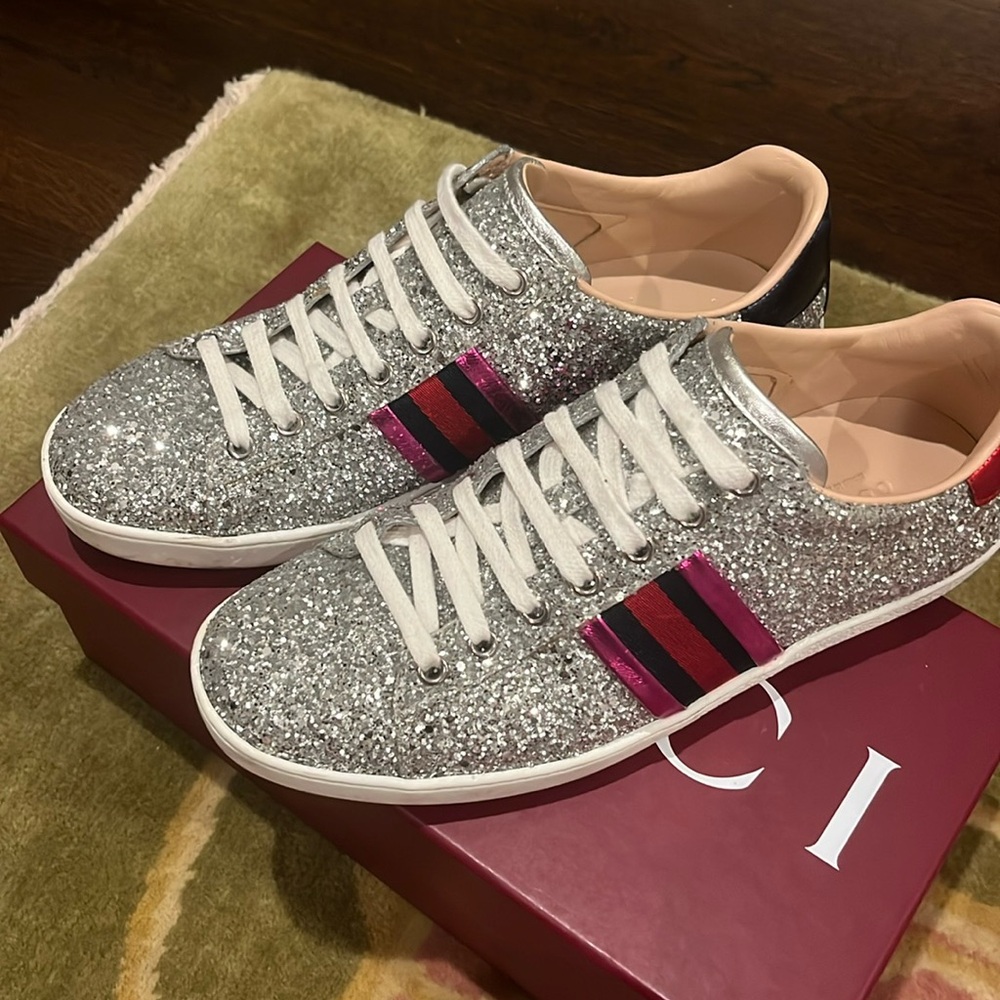 Gucci Sneakers size 39 Excellent Condition